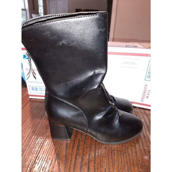 New Size 7 (240) Black Mid Calf Boots Rear Zip Metallic Top of Heel - Picture 1 of 4